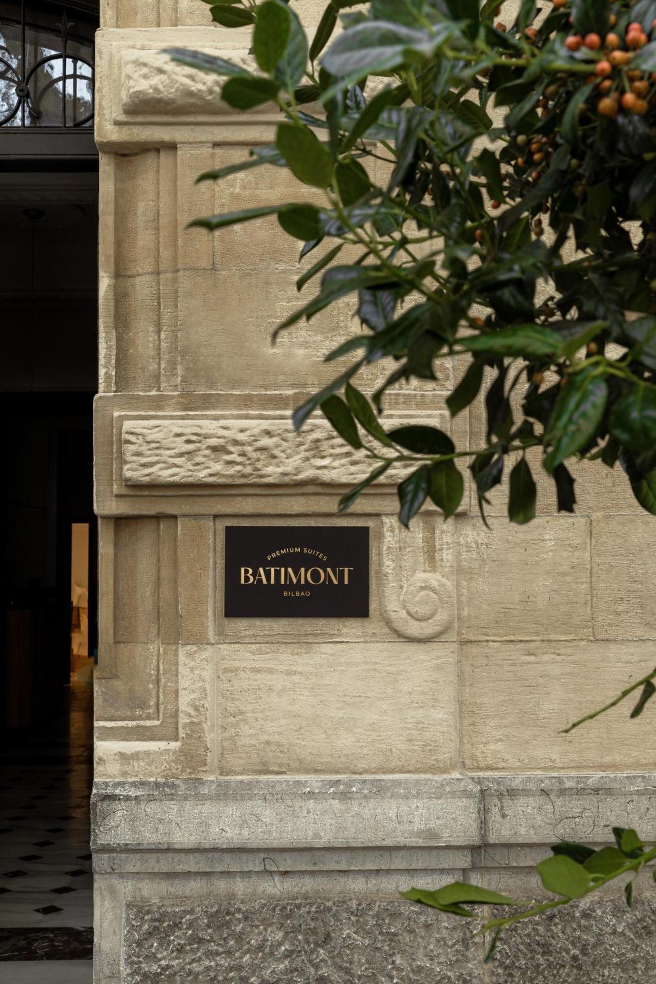 Batimont Suites & Apartments Bilbao Exterior photo